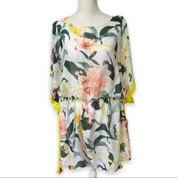 Woven Hearts Ivory Floral Batwing Sleeve Beach Tunic | One Size Fits Most - Picture 7 of 16